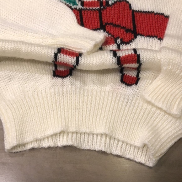 Hunters Run Oversized Candy Cane Holiday Sweater Size M - Picture 8 of 10